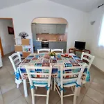 500m Dal Mare Apartman La Caletta